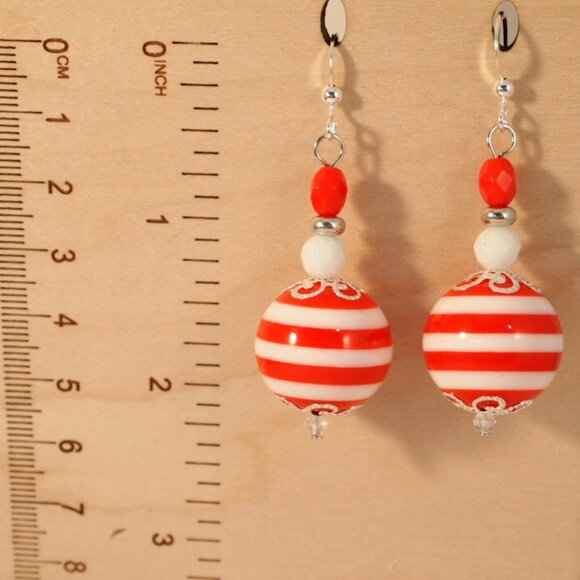 Chunky Christmas Earrings Dangle Pierced or Clip-on Earrings Christmas Jewelry - Picture 2 of 6